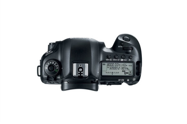 نمای بالای دوربین canon eos 5D Mark iv body نمای بالای دوربین canon eos 5D Mark iv body