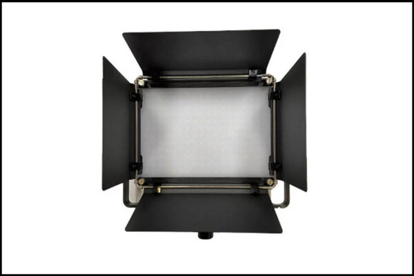 نور ال&zwnj;ای&zwnj;دی Professional LED light RGB-216 برای کدام افراد مناسب است؟