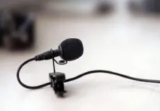آیا باید از میکروفون اکسترنال برای دوربین استفاده کنید؟ روش استفاده چیست؟