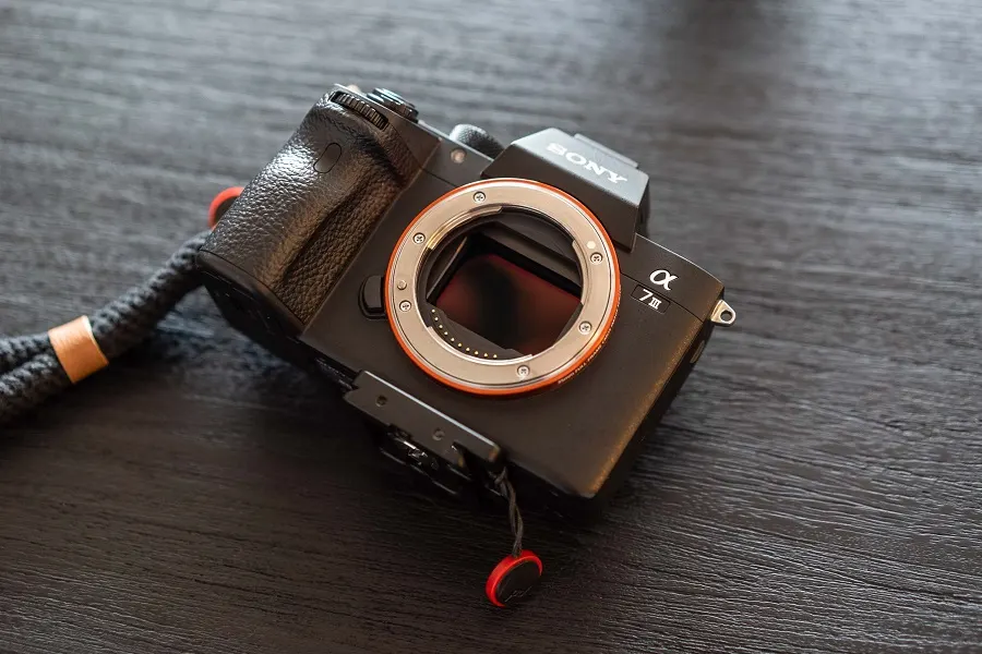بررسی دوربین سونی a7 iii: تحلیل تخصصی عملکرد، کیفیت و ارزش خرید واقعی
