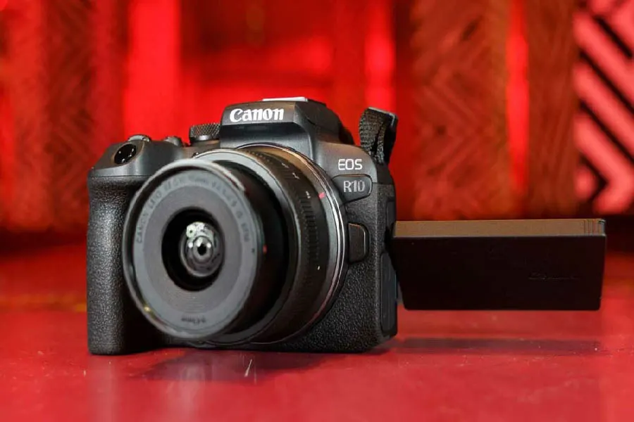 دوربین Canon R10