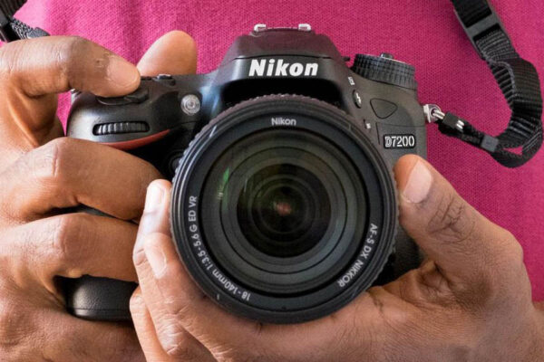 بهترین مدل‌های DSLR نیکون را با قیمت مناسب از فلاشیران تهیه کنید