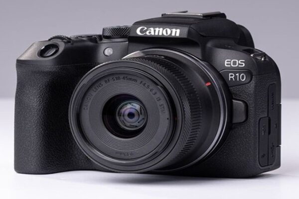 معرفی دوربین بدون آینه کانن Canon EOS R10 kit 18-45mm Mirrorless Camera معرفی دوربین بدون آینه کانن Canon EOS R10 kit 18-45mm Mirrorless Camera