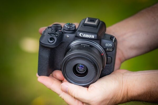 ویژگیهای برجسته دوربین Canon EOS R10 ویژگیهای برجسته دوربین Canon EOS R10