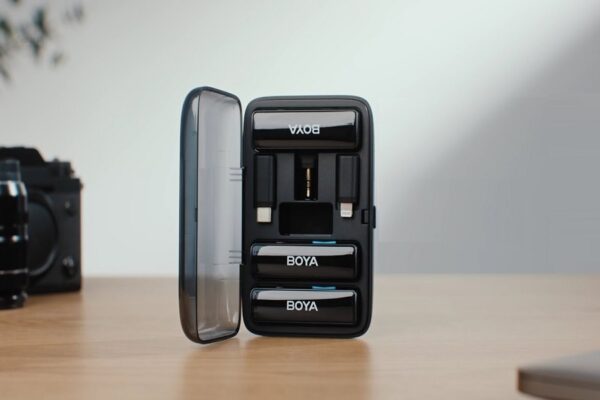 نقد و بررسی ابتدایی میکروفون بی سیم یقه ای بویا BoyaLink 3-02