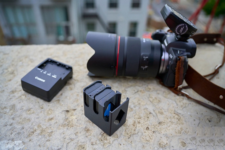 راهکارهای پیشگیری از مشکلات شارژر باتری دوربین با انتخاب درست