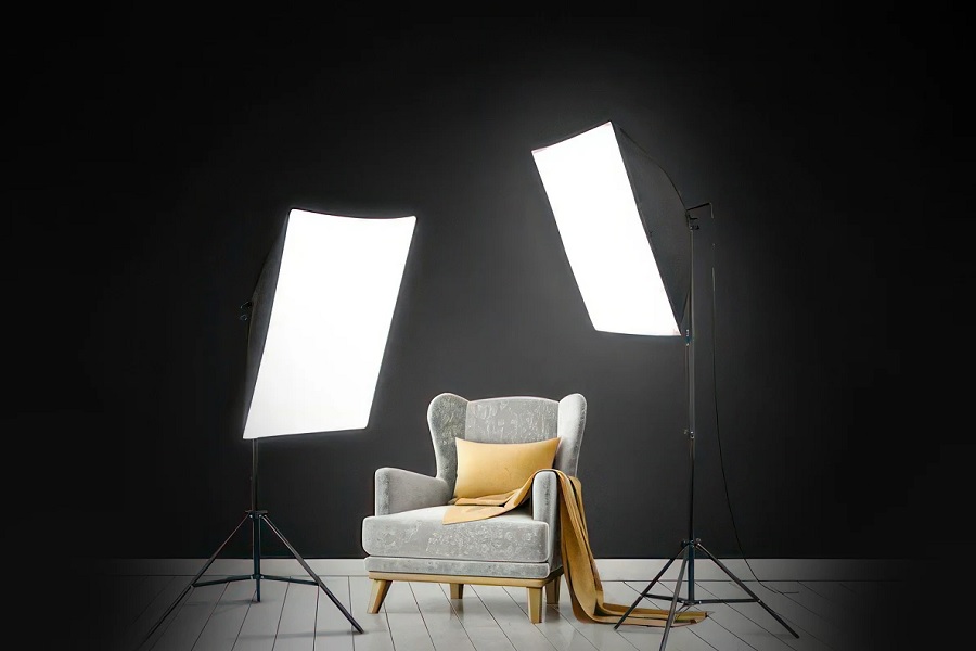 عدم سازگاری با انواع فلاش یا نور LED